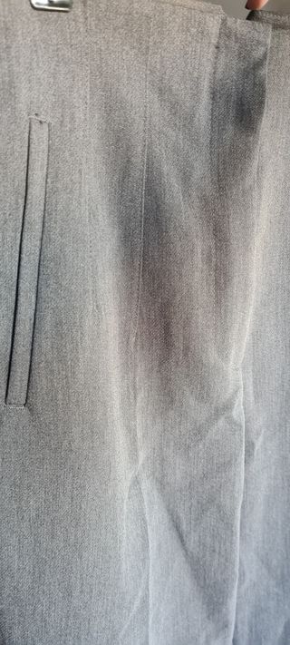 Pantalón gris