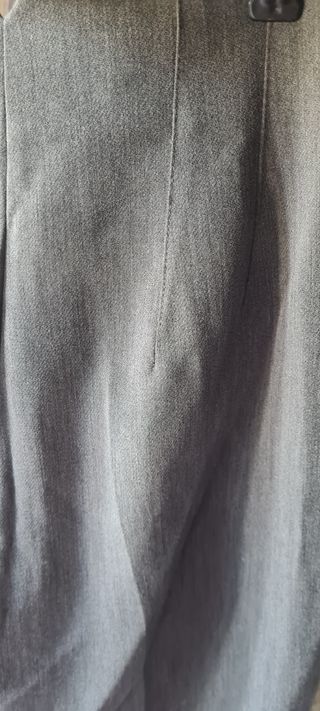 Pantalón gris