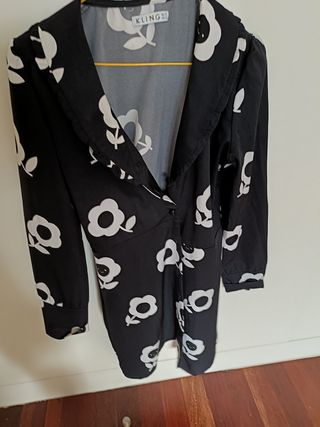 Vestido Kling Negro Estampado Flores Talla M