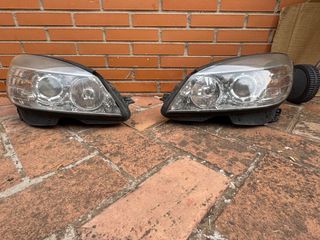 Llantas y faros delanteros Mercedes
