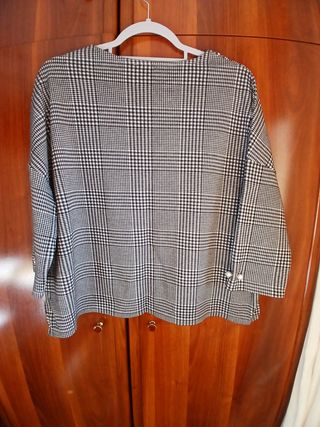 Sudadera Stradivarius cuadros M