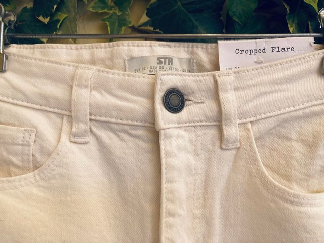 Pantalón vaquero flare blanco STR