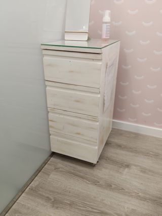 Cajonera madera con ruedas y cristal