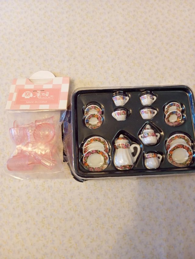 Mini Vajilla y Cristalería Plástico Tallado