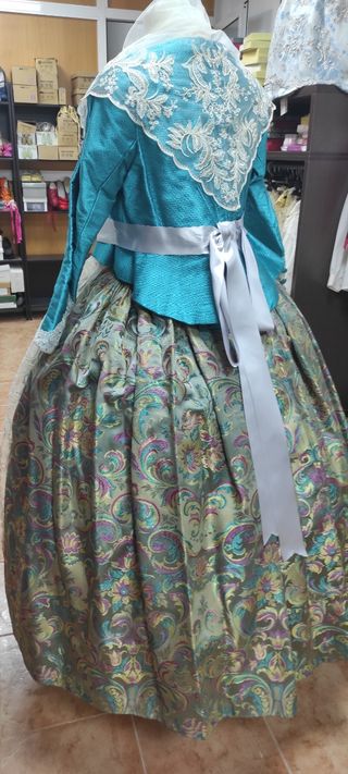 Traje de Fallera Talla 46 falda gris 