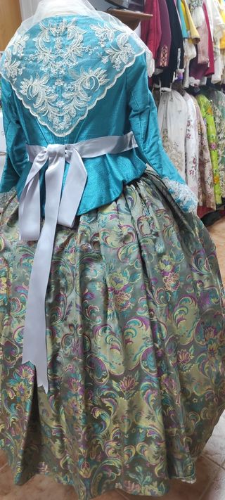 Traje de Fallera Talla 46 falda gris 