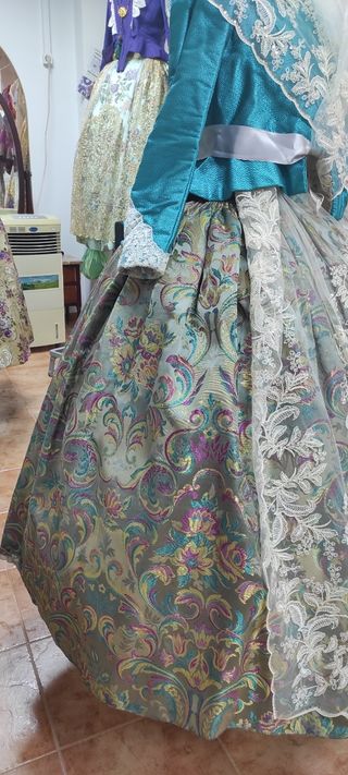 Traje de Fallera Talla 46 falda gris 