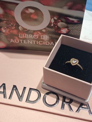 Anillo Pandora Corazón Dorado