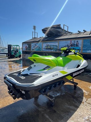 Moto de agua Sea Doo GTI 130