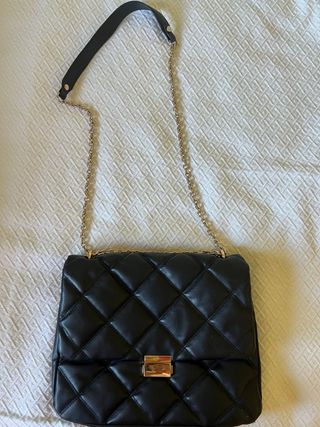Bolso Negro Acolchado Estilo Chanel