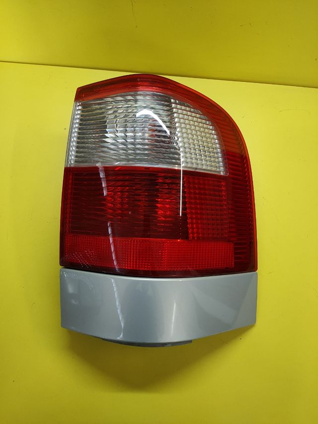 PILOTO TRASERO DERECHO FORD GALAXY