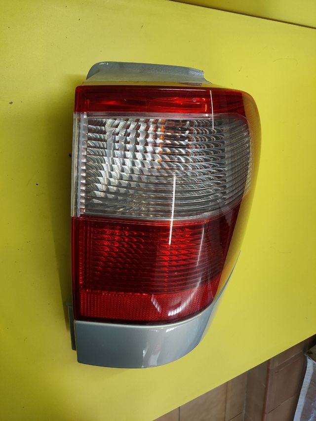 PILOTO TRASERO DERECHO FORD GALAXY