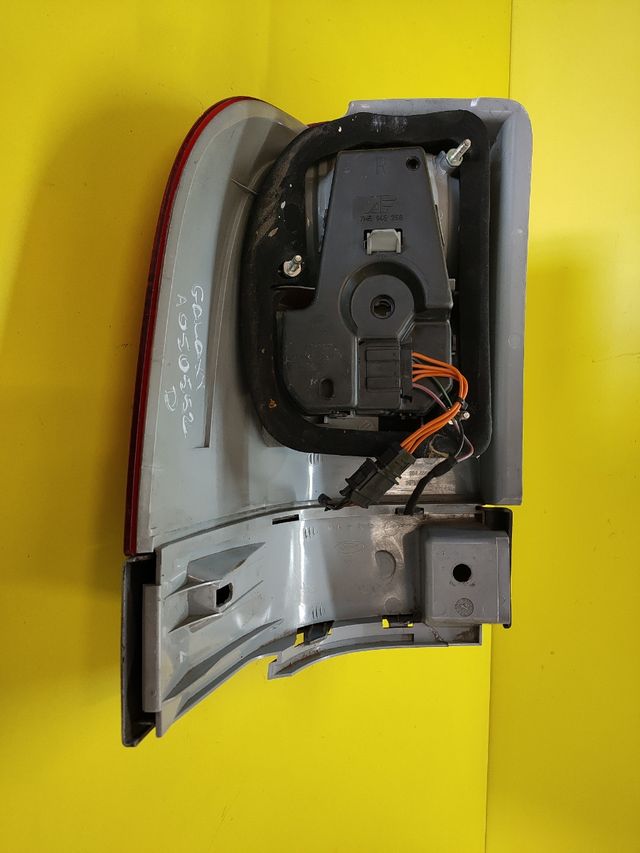 PILOTO TRASERO DERECHO FORD GALAXY