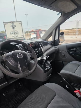 Nissan NV200 2012