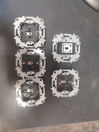 Mecanismos Niessen Arco en Blancos