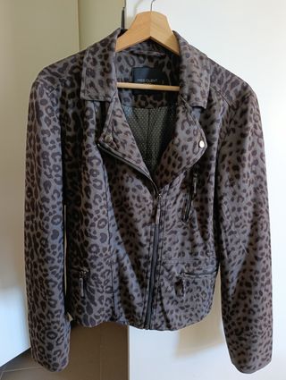 Chaqueta leopardo Freequent gris