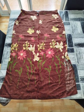 Falda larga floral talla 46
