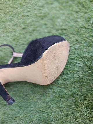 Sandalias de tacón con plataforma negras