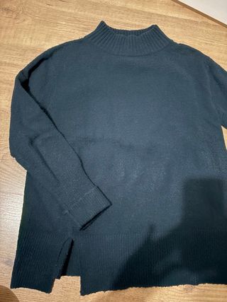 Jersey cuello alto azul marino