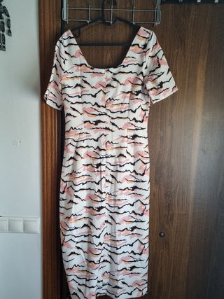 Vestido midi de Minueto.
