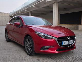 Mazda 3 2.0 Black Tech Edición 120