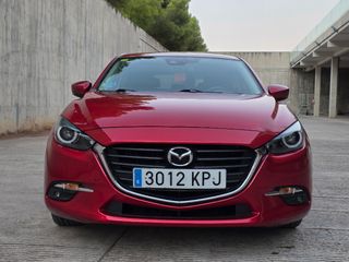 Mazda 3 2.0 Black Tech Edición 120