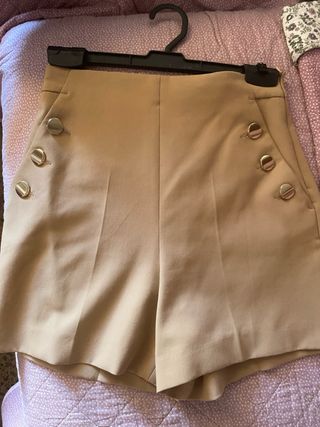Pantalón corto Zara beige