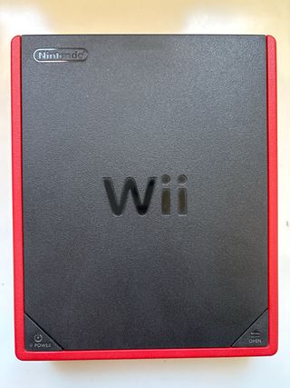 Nintendo Wii Mini Roja y Negra Completa