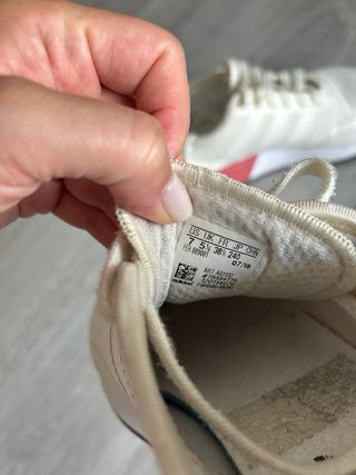 Zapatillas Adidas Blancas y Rosas