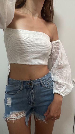 Blusa blanca crop top manga larga