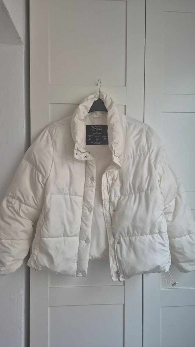 Chaqueta acolchada Stradivarius Blanca Talla L