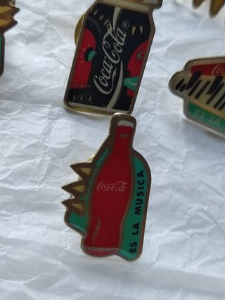 Lote 7 pins Coca Cola