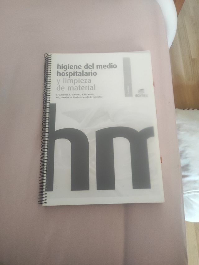 Libro impreso de higiene en el medio hospitalario