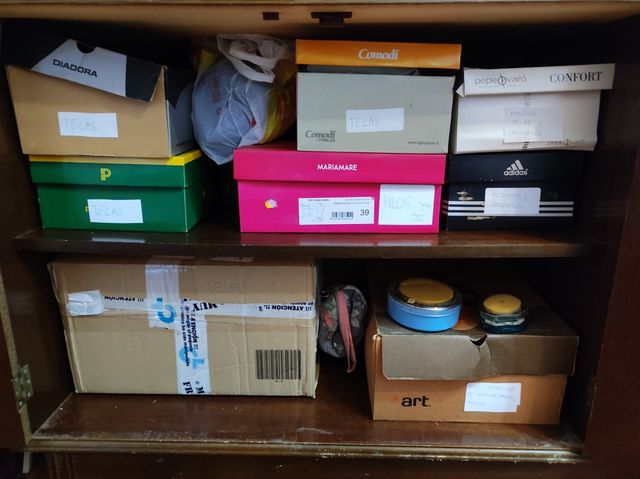 Máquina de coser con mueble alfamatic 109