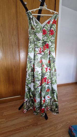 Vestido de fiesta estampado tropical