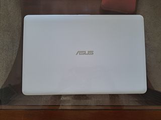 Portátil ASUS X540LA Blanco
Contacto: 659052640