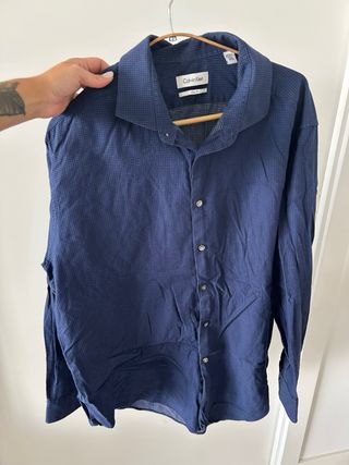 Camisa azul de vestir Calvin Klein