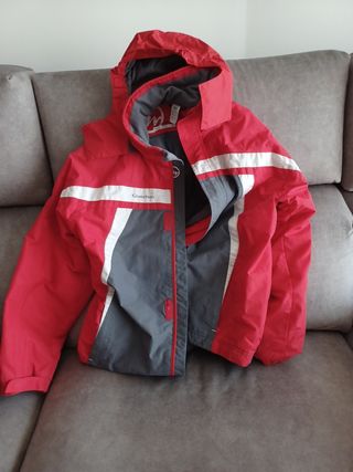 Chamarra Quechua Talla 14 Roja y Gris