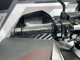 HONDA ADV 350 ABS Gris