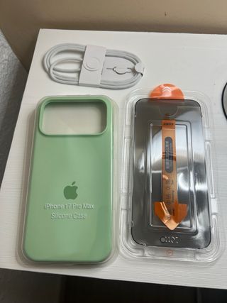 Custodia in silicone per iPhone 17 Pro Max