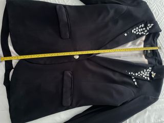 Chaqueta Negra Mujer H&M con Pedrería