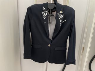 Chaqueta Negra Mujer H&M con Pedrería