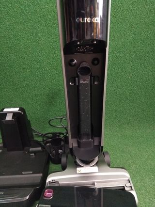 Aspiradora Eureka RapidWash 630