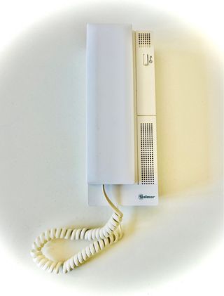 Telefonillo Golmar Blanco
