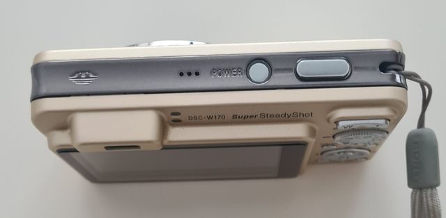 Cámara Sony Cyber-Shot DSC W170 dorada