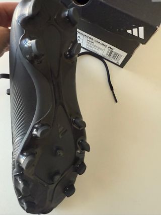 Botas de fútbol Adidas Predator League MG Negras