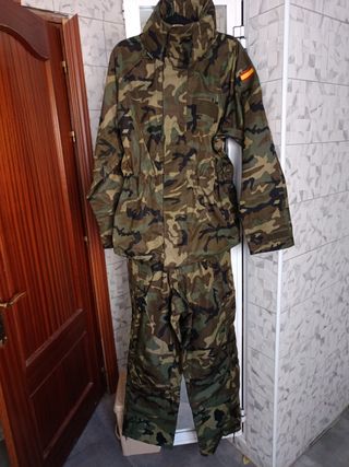 Traje Armada Española Intemperie Camuflaje