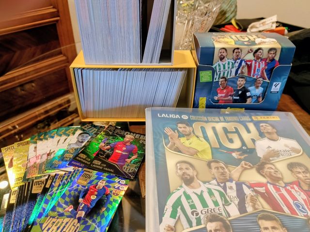 Megacracks 25-26 Vendo o cambio-Lista faltas foto