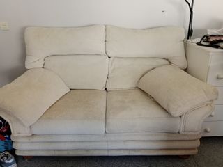 Sofá de 2 plazas beige