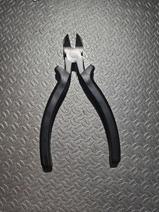 Alicates de corte y pelacables